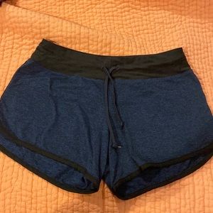 Runinrabbit EZ short